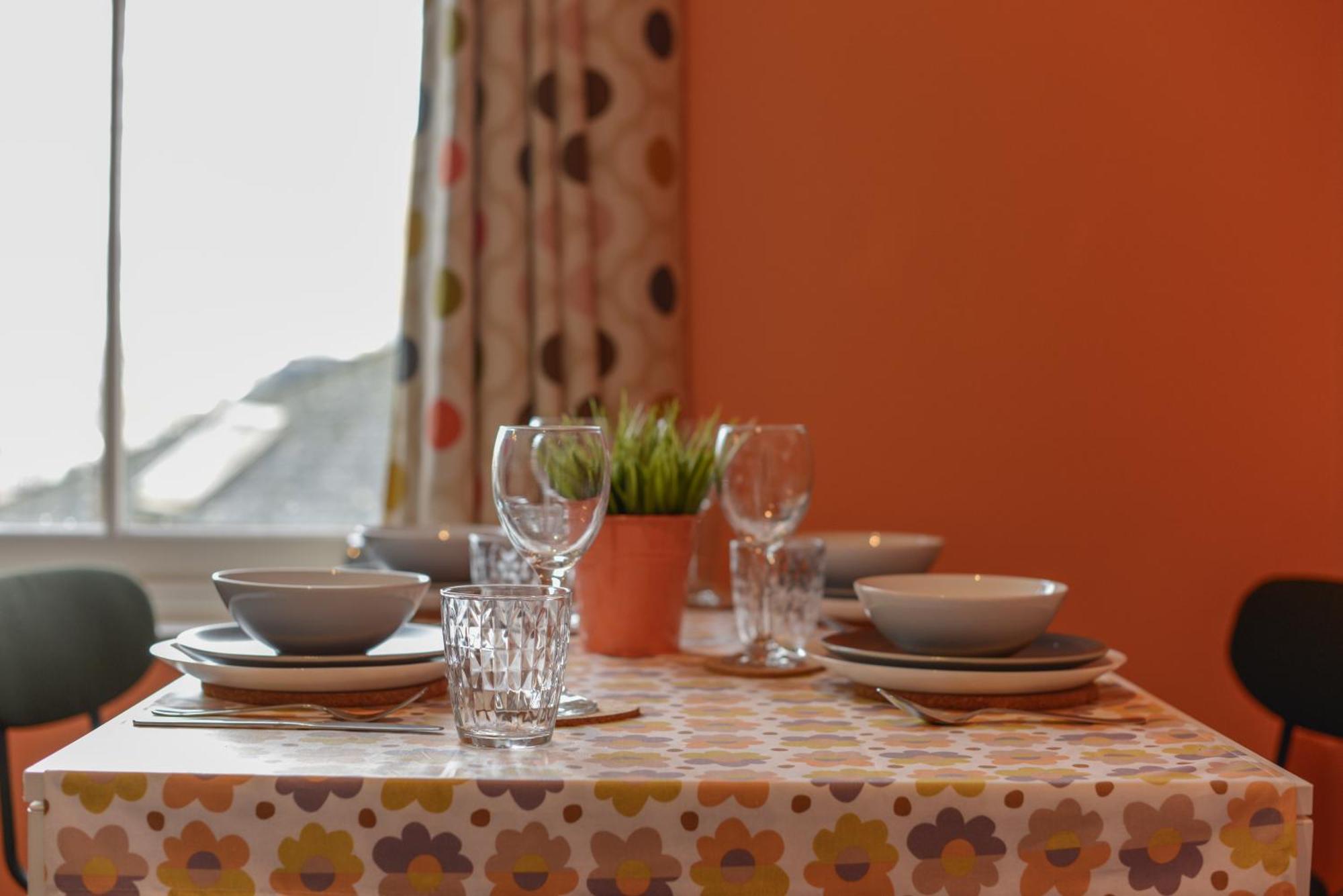 Harbour Court Plymouth - Free Parking - Tucked Away On The Barbican With Courtyard - By Ocean City Retreats 외부 사진