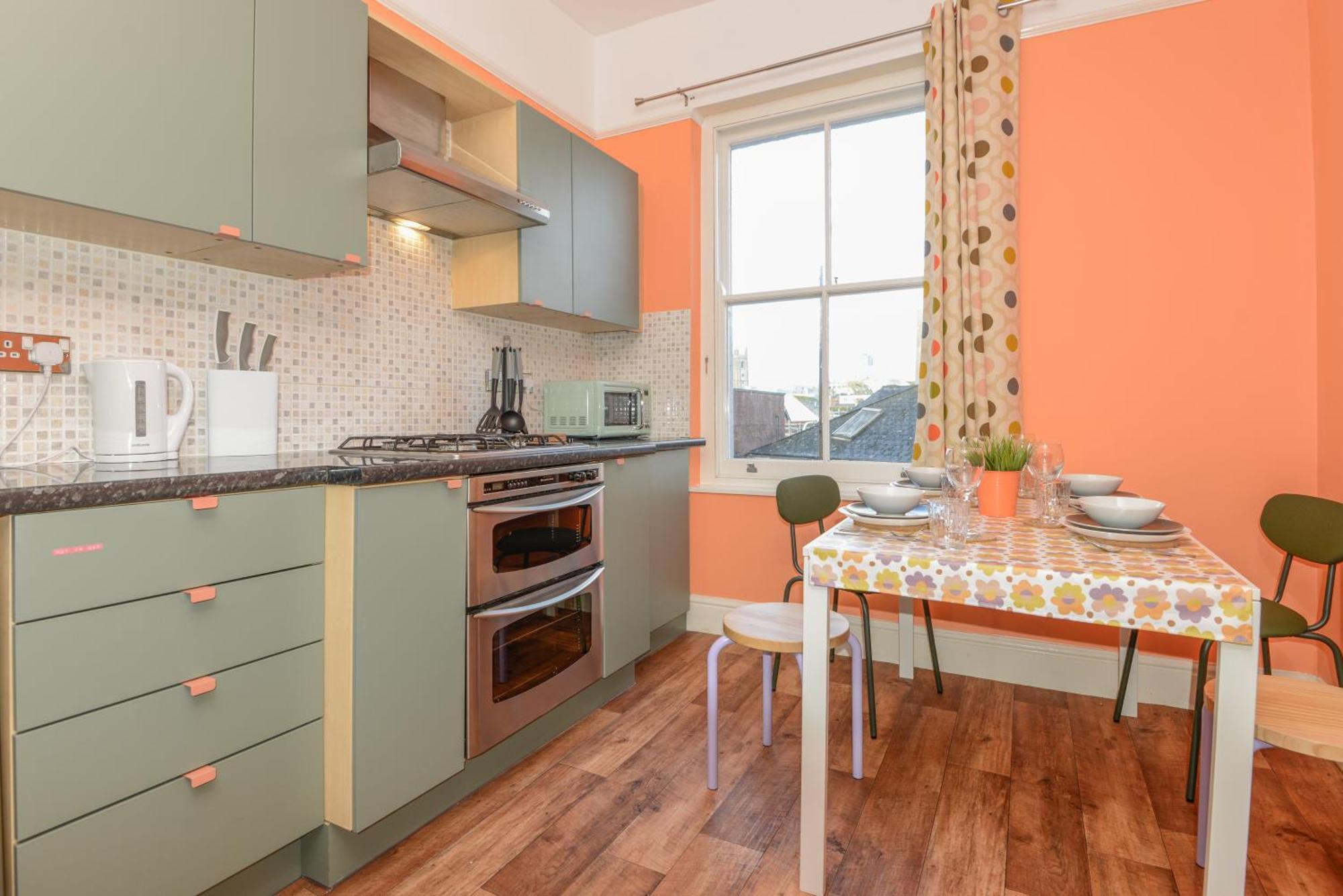Harbour Court Plymouth - Free Parking - Tucked Away On The Barbican With Courtyard - By Ocean City Retreats 외부 사진