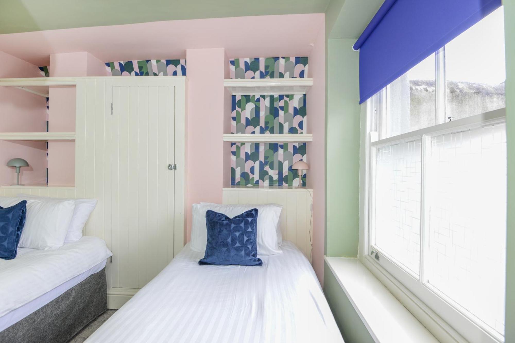 Harbour Court Plymouth - Free Parking - Tucked Away On The Barbican With Courtyard - By Ocean City Retreats 외부 사진