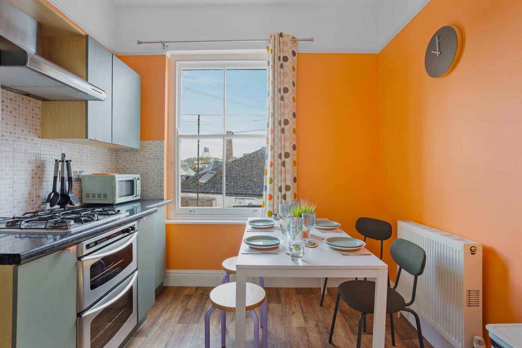 Harbour Court Plymouth - Free Parking - Tucked Away On The Barbican With Courtyard - By Ocean City Retreats 외부 사진